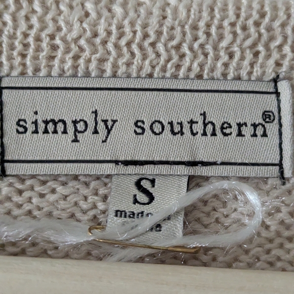Simply Southern Small Tailgate Ivory Crew Neck Sweater Brand New - Picture 4 of 14